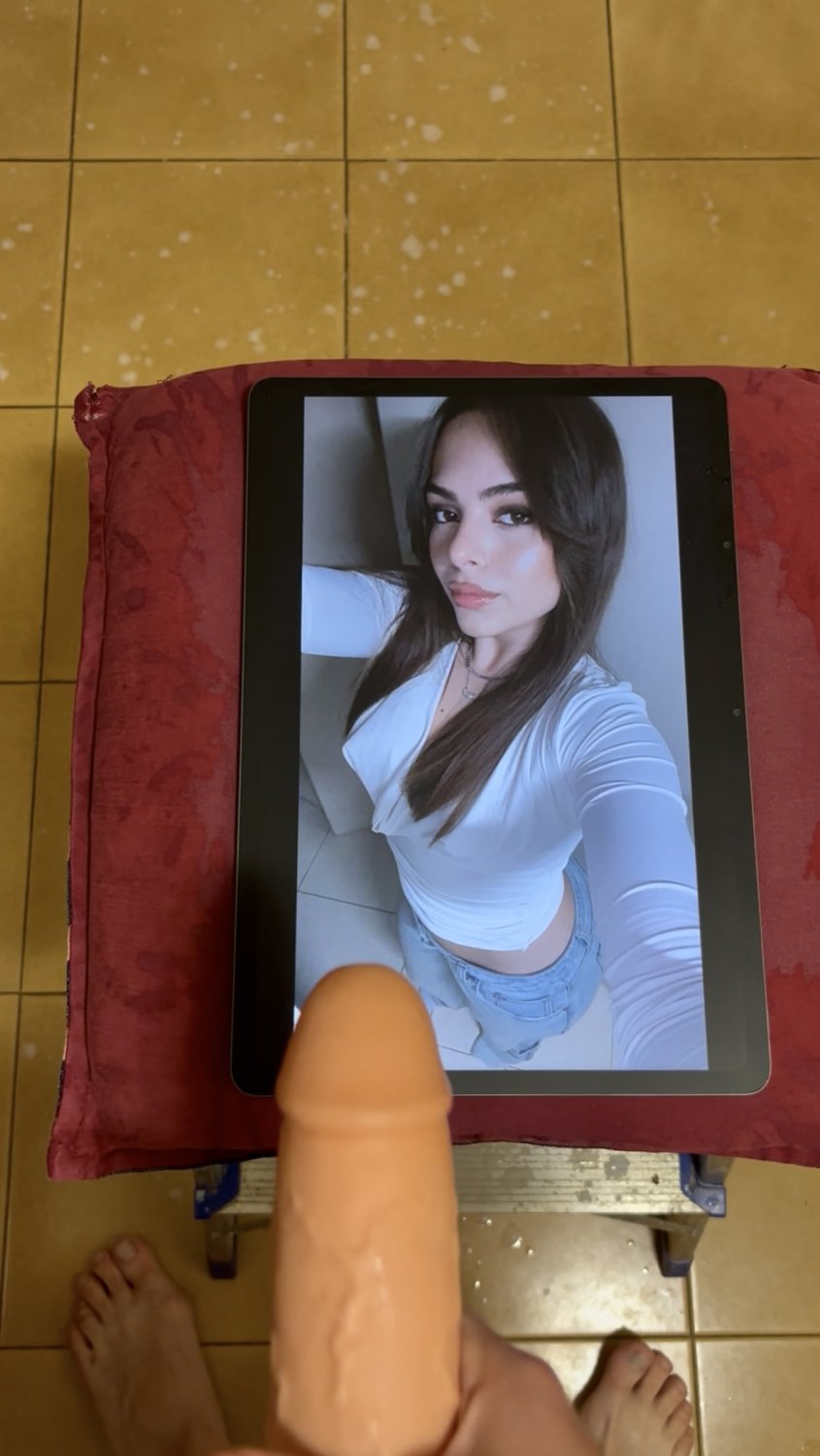 Sexy slutty girl cum splash (fake cock) (request) #5bP8FBp3