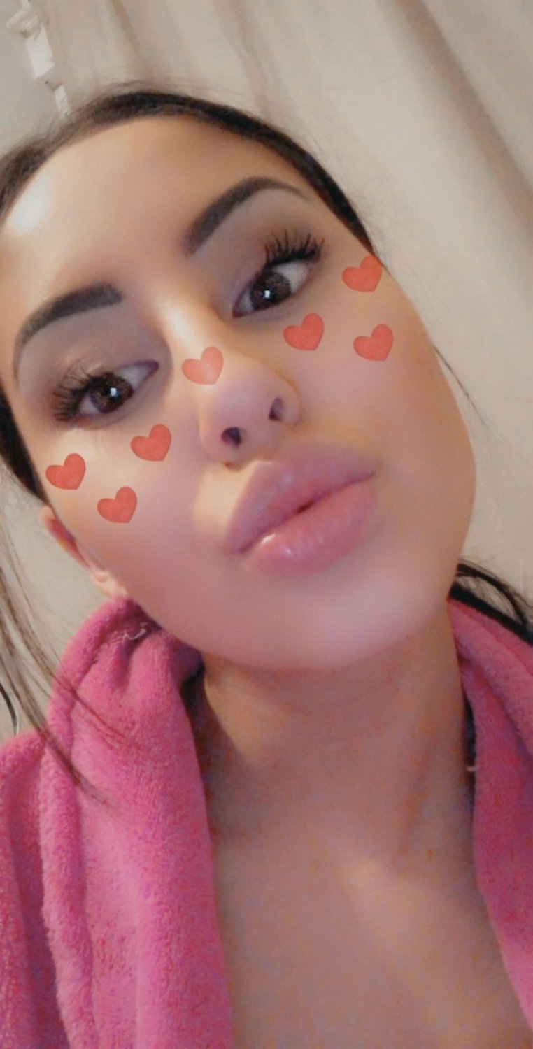 Sexy 23 yo Mandy from Netherlands #OBnUDV2e